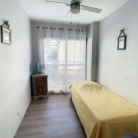 Apartment Centre