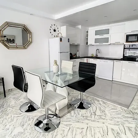 Centre Apartment